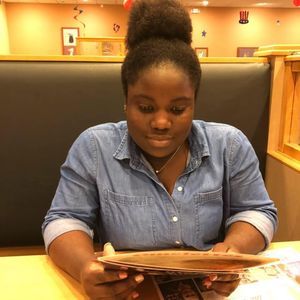 Meet your Posher, Christobea afia